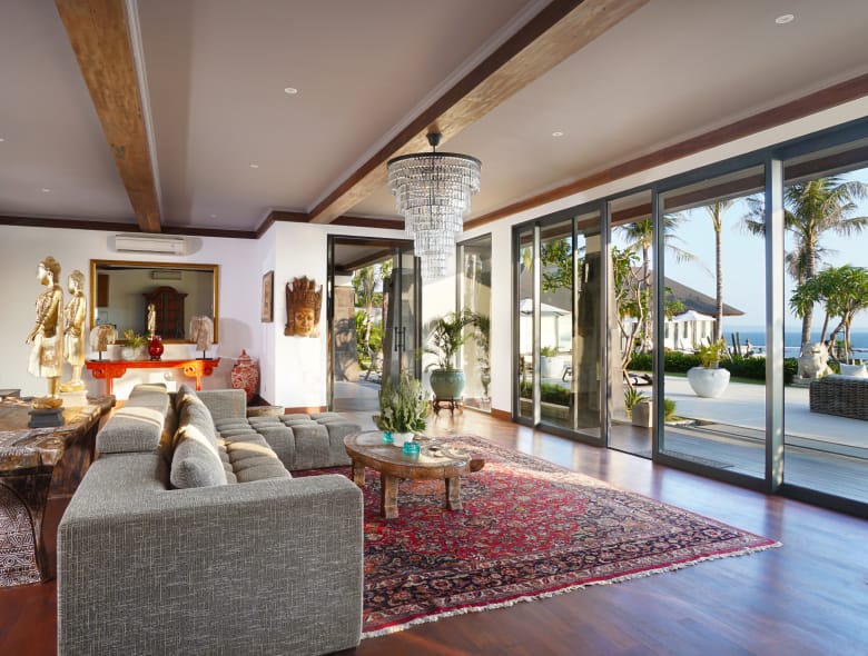 Villa 2 Indoor Living